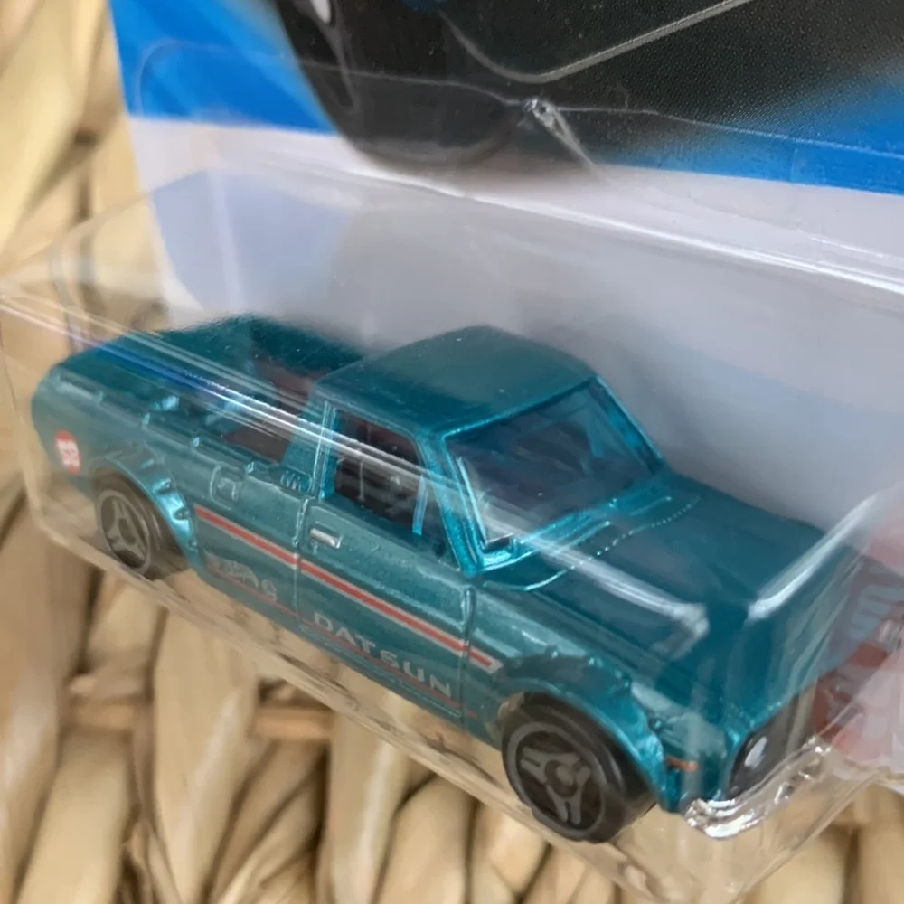 1975 Datsun Sunny Truck B120 Hot Wheels 1970s 70s Pickup Hotwheels New 2025